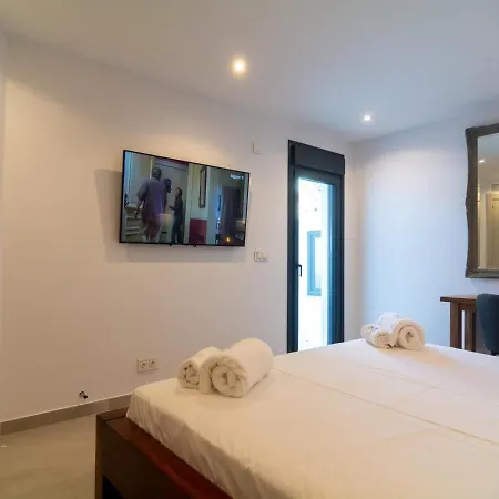 Holiday home In Chapas Playa With Private Heated Pool Marbella