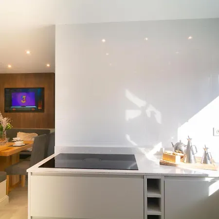 In Chapas Playa With Private Heated Pool * Marbella